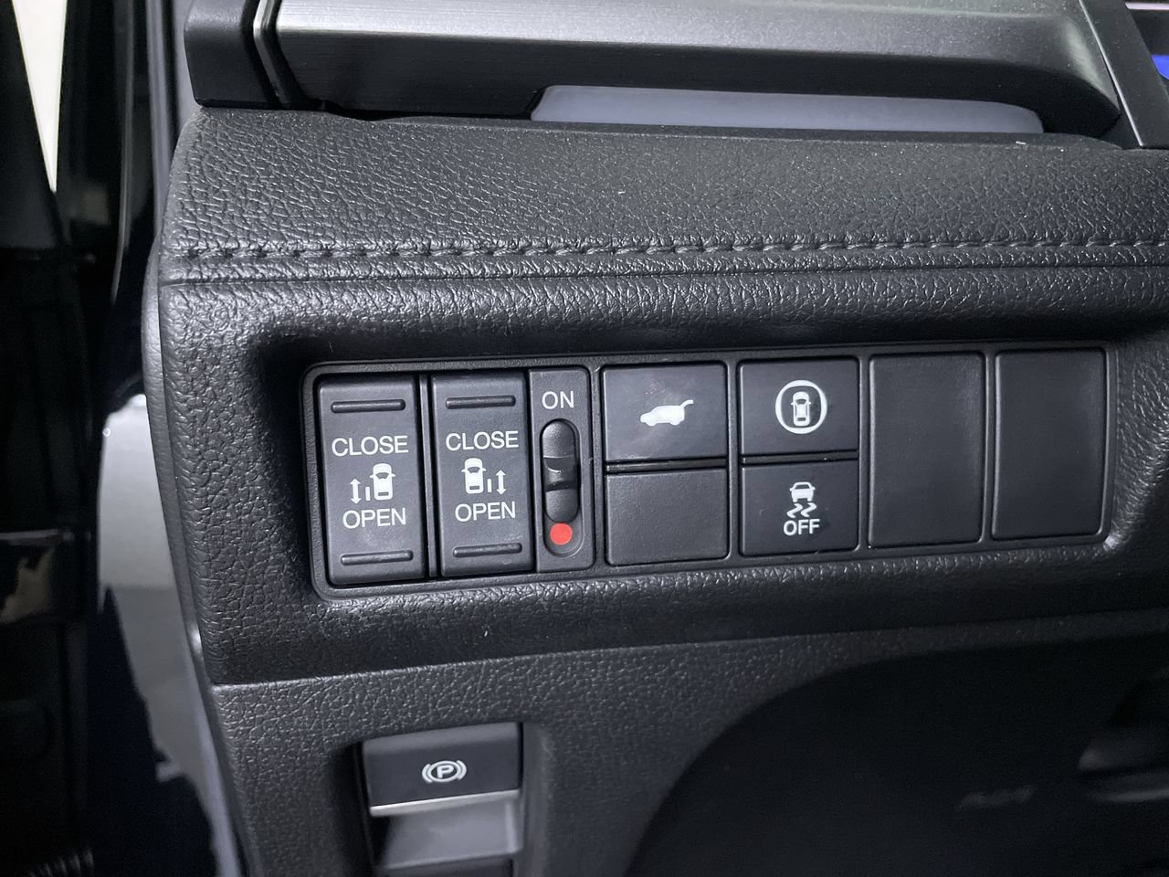 Used 2023 Honda Odyssey Sport image 25