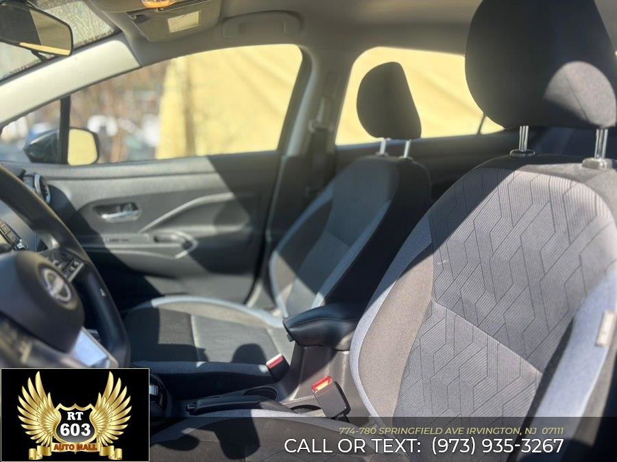 Used 2025 Nissan Versa SV image 12