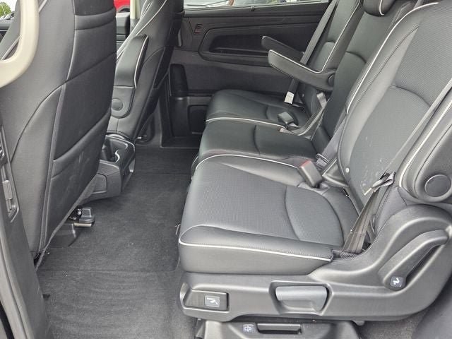 Certified 2026 Honda Odyssey Elite image 11