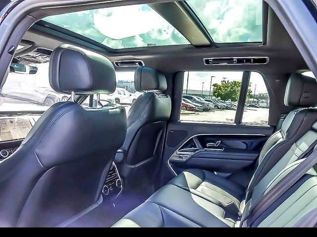 Used 2023 Land Rover Range Rover SE AWD/4WD image 16