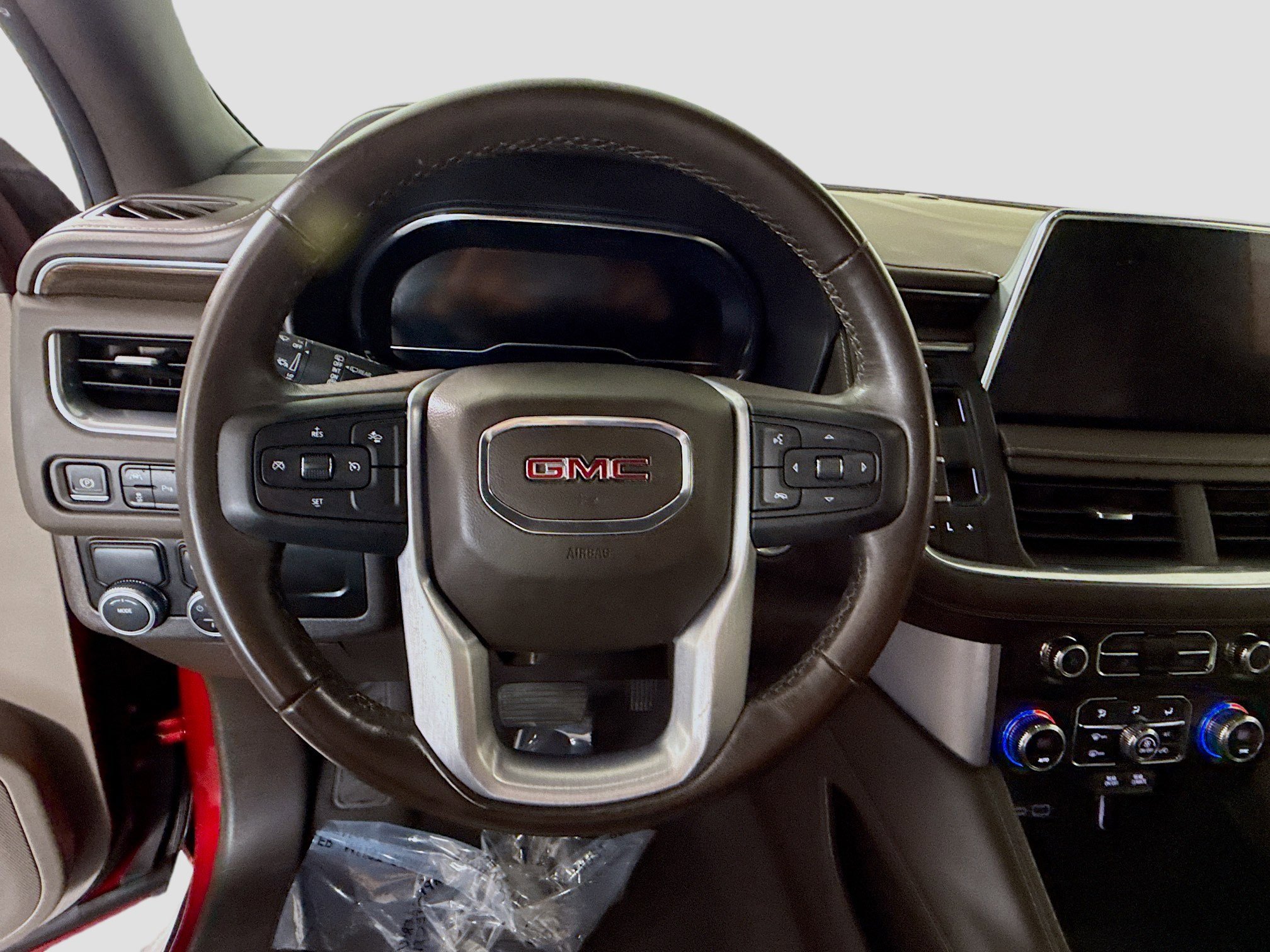 Used 2023 GMC Yukon SLE image 13