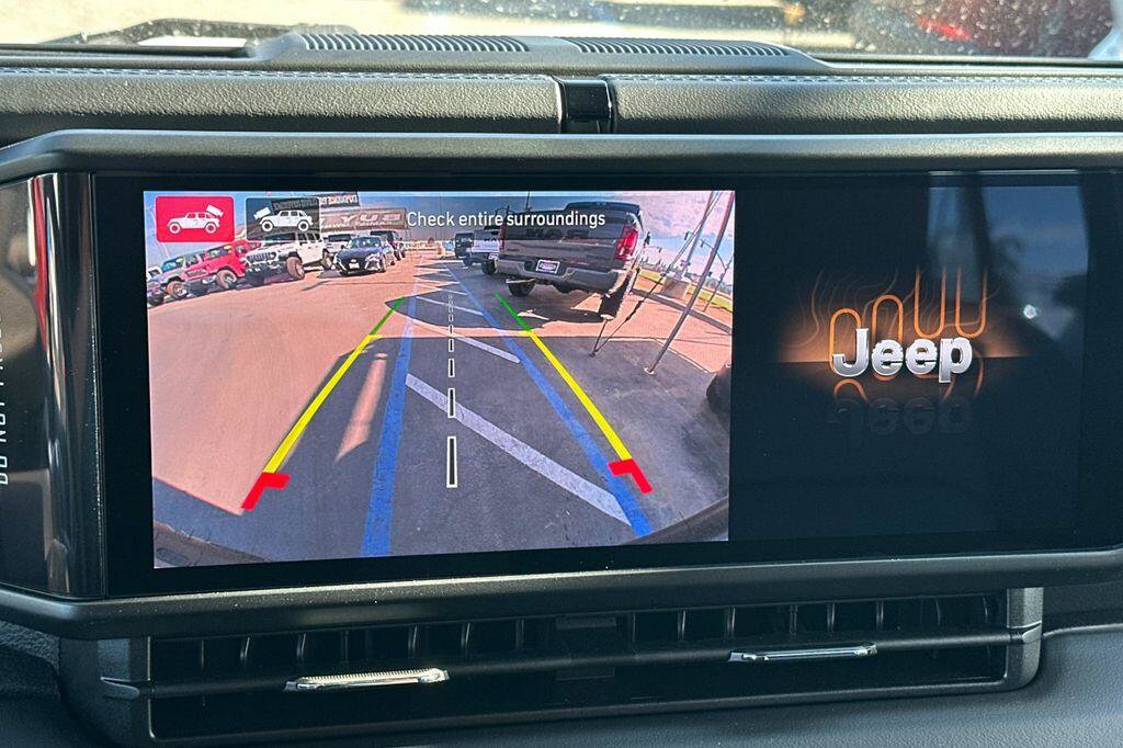 New 2026 Jeep Wrangler Unlimited Sahara AWD/4WD image 19