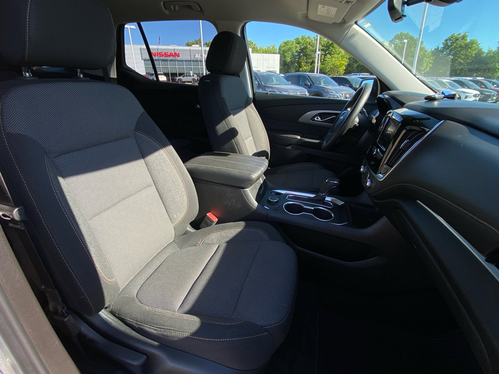 Used 2020 Chevrolet Traverse LS FWD image 19