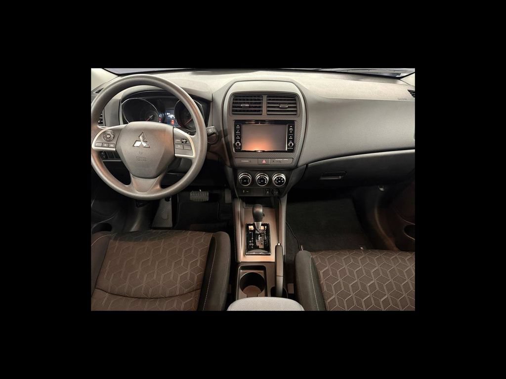 Used 2025 Mitsubishi Outlander Sport ES AWD/4WD image 13