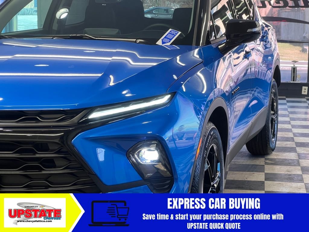 Used 2024 Chevrolet Blazer LT w/ Midnight/Sport Edition image 4