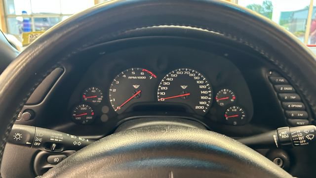 Used 1998 Chevrolet Corvette Coupe w/ Roof Pkg RWD image 18