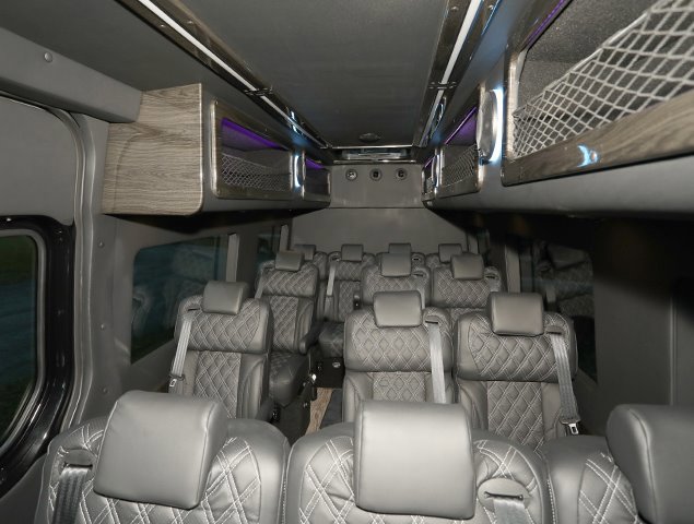 Used 2024 Mercedes-Benz Sprinter 3500 image 28
