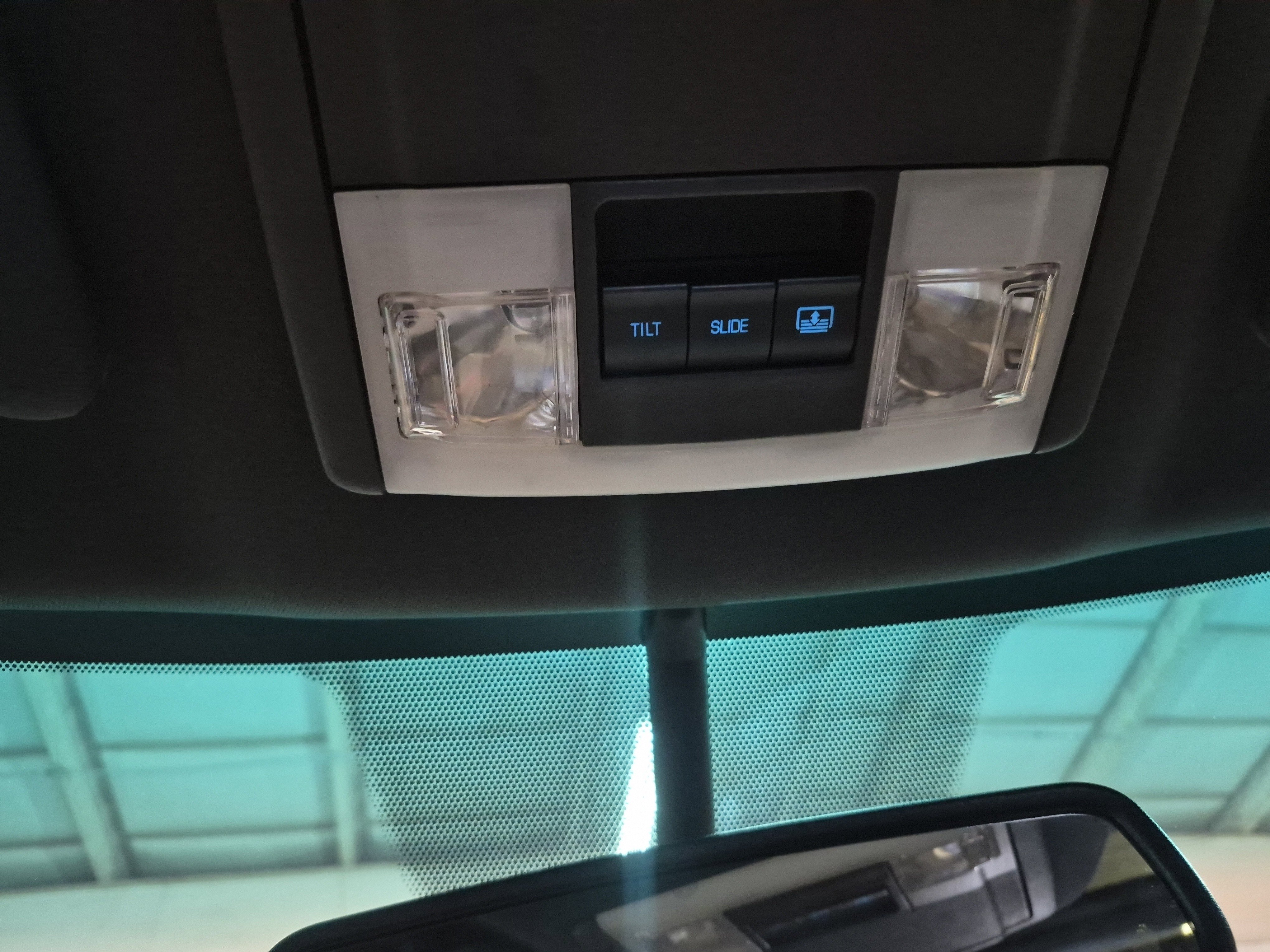 Used 2015 Ford Explorer Limited w/ Equipment Group 301A FWD image 39