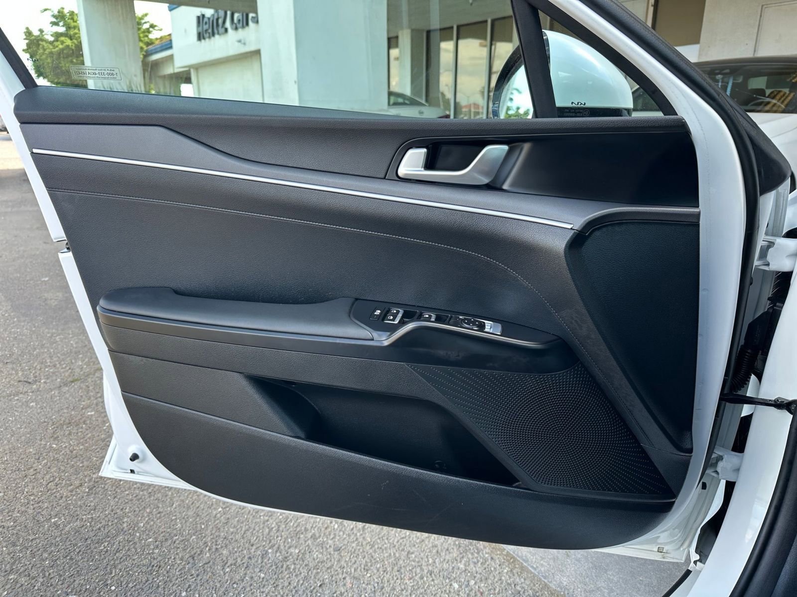 Used 2025 Kia K5 LXS image 18