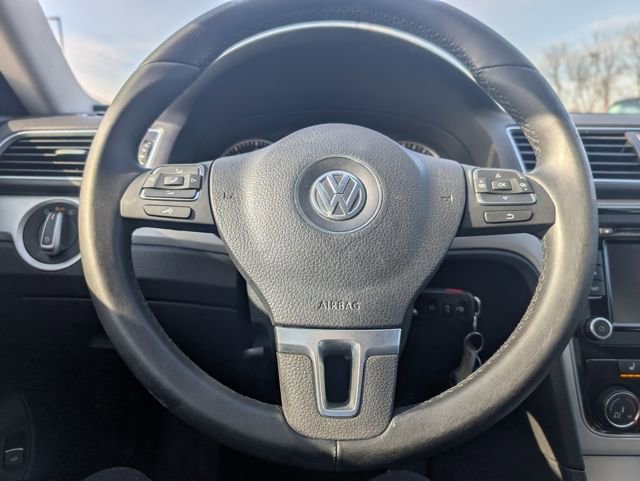 Used 2013 Volkswagen Passat 2.5 SE image 10