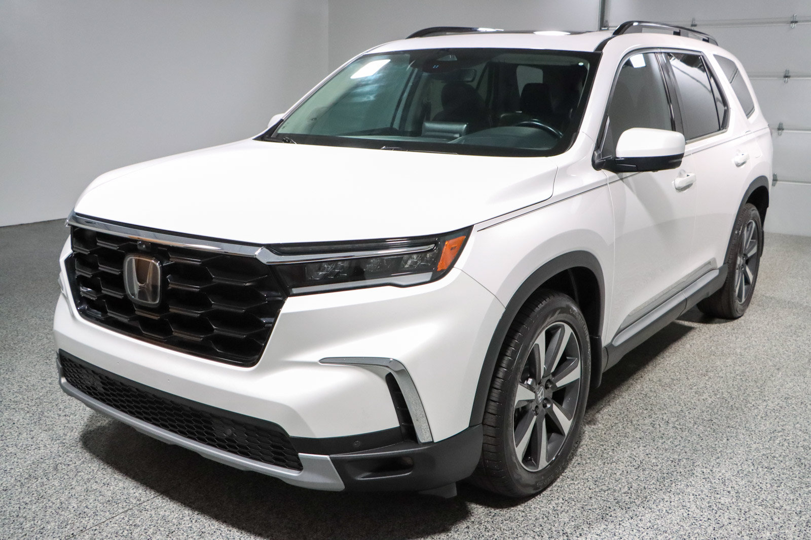 Used 2024 Honda Pilot Elite image 34