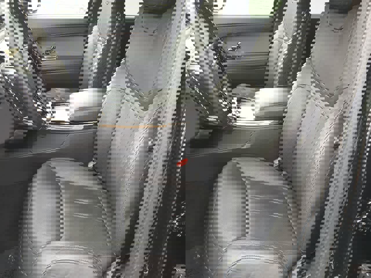 Used 2024 Land Rover Range Rover Sport Dynamic SE image 16