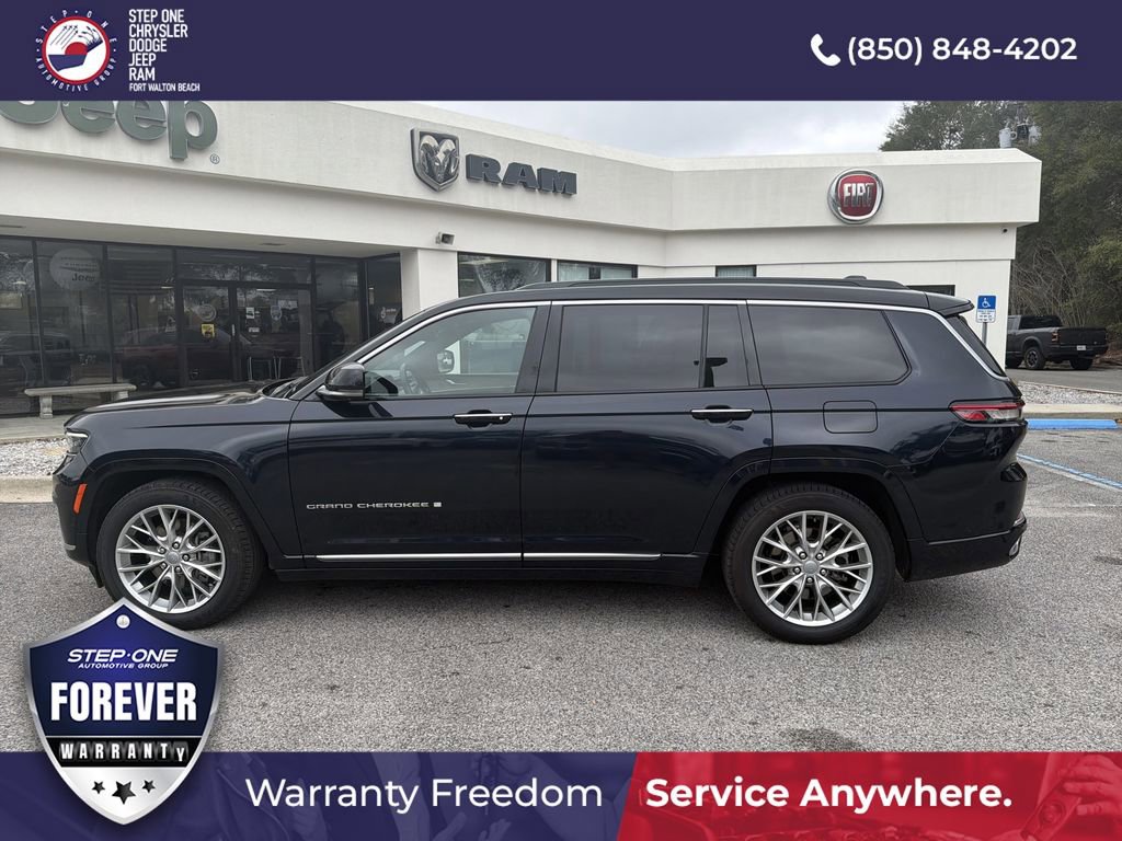 Used 2024 Jeep Grand Cherokee L Summit w/ Rear Seat Video Group I AWD/4WD image 7