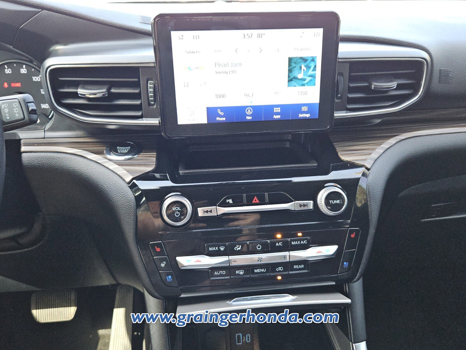 Used 2023 Ford Explorer Limited image 15
