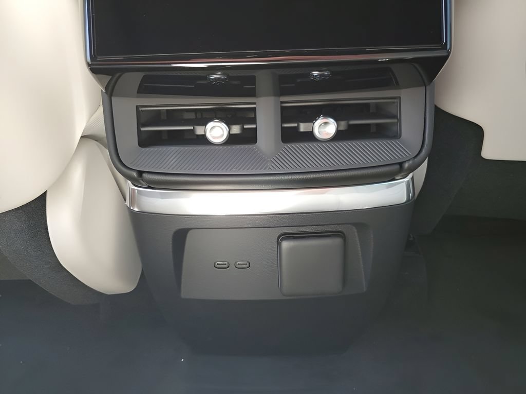 New 2026 Cadillac Vistiq Sport AWD/4WD image 27