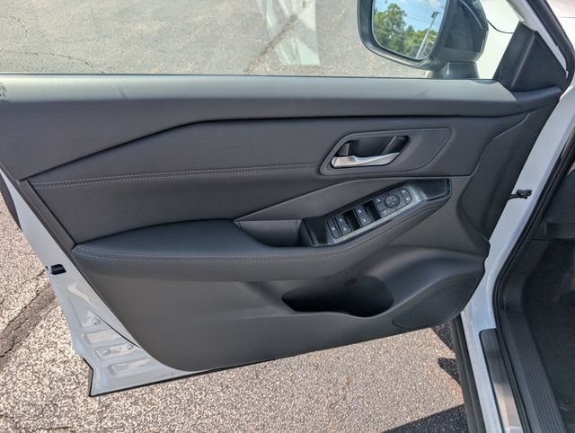 New 2026 Nissan Rogue Dark Armor AWD/4WD image 15