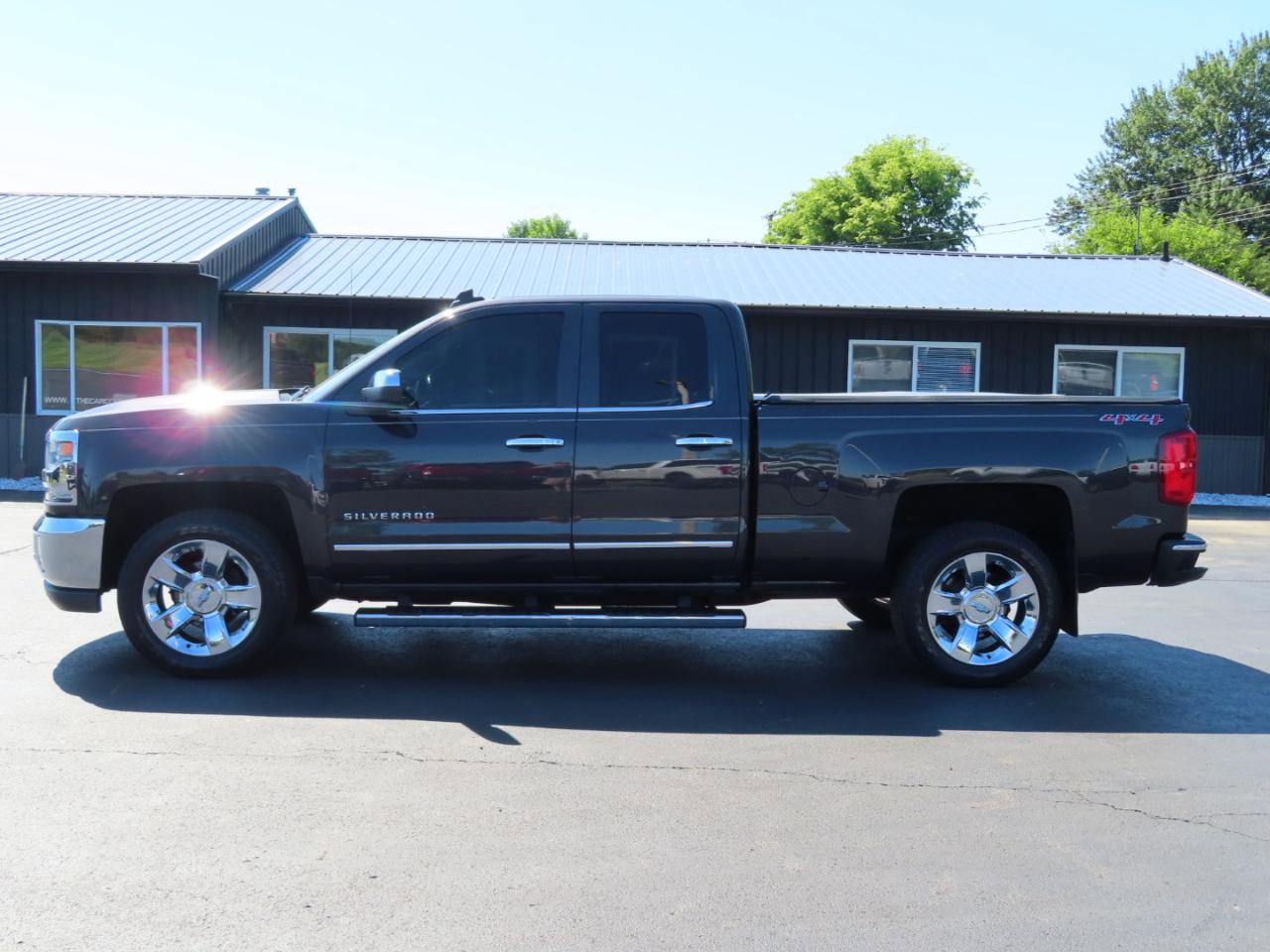 Used 2016 Chevrolet Silverado 1500 LTZ w/ Sport Package AWD/4WD image 3
