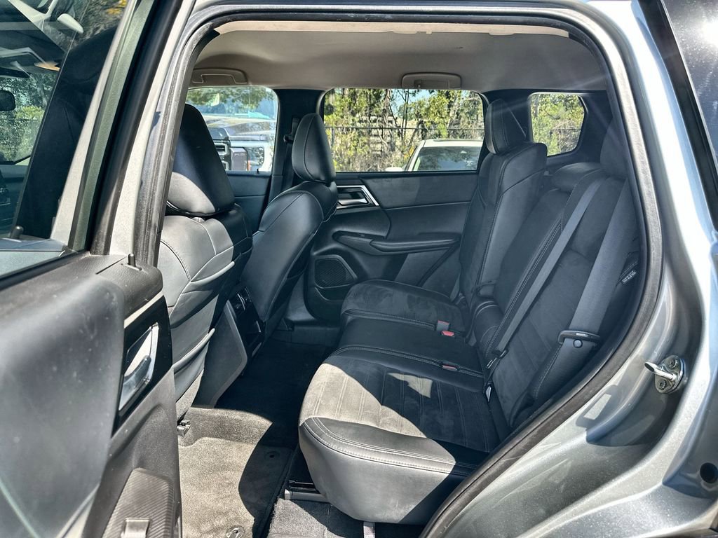 Used 2024 Mitsubishi Outlander SE Black Edition AWD/4WD image 24