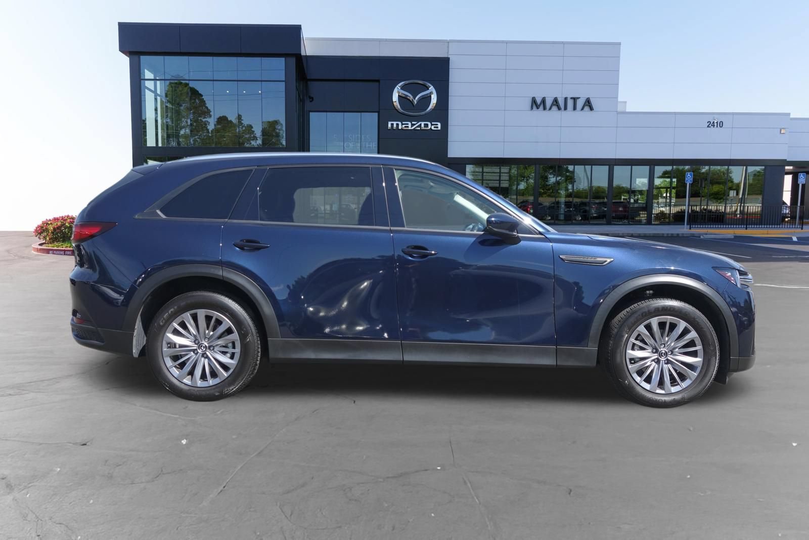 Certified 2024 MAZDA CX-90 3.3 Turbo w/ Preferred Plus AWD/4WD image 27