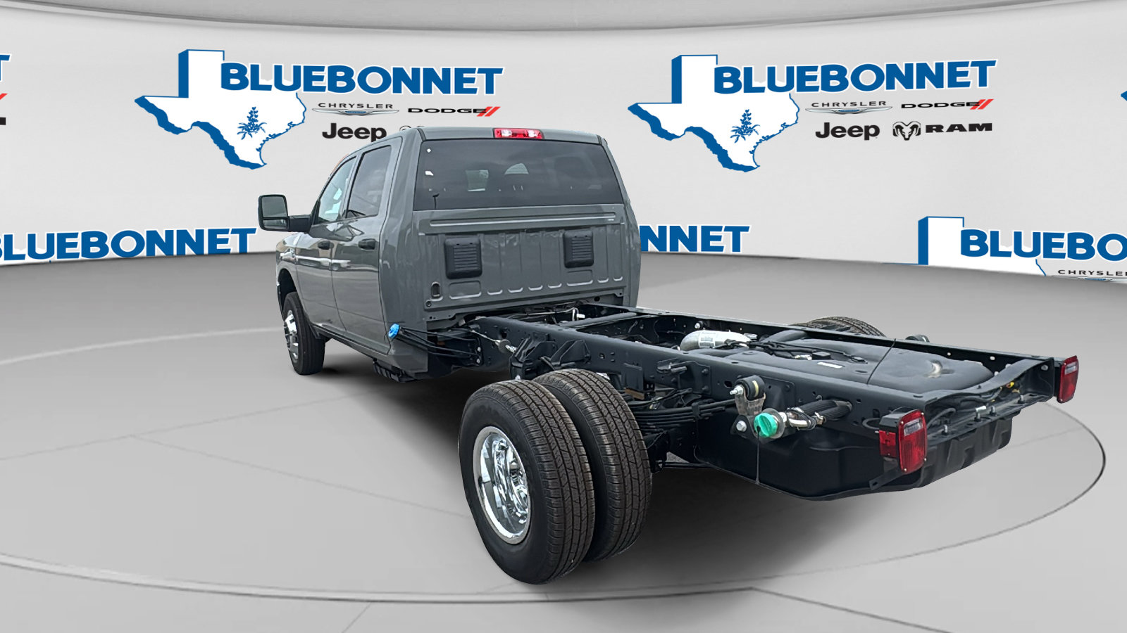 New 2026 RAM 3500 Tradesman w/ Chrome Appearance Group A AWD/4WD image 7