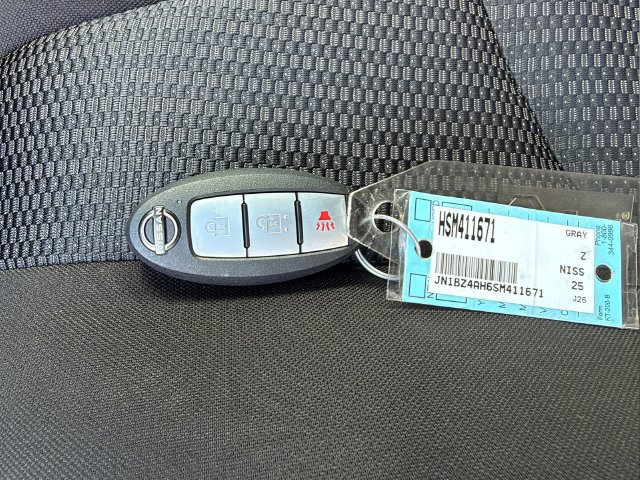 Used 2025 Nissan Z Sport w/ Floor Mat Package RWD image 27