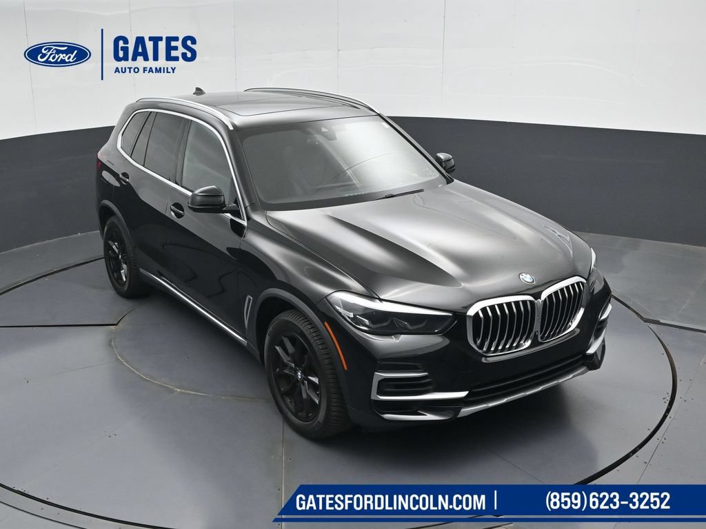 Used 2022 BMW X5 xDrive40i w/ Premium Package AWD/4WD image 52
