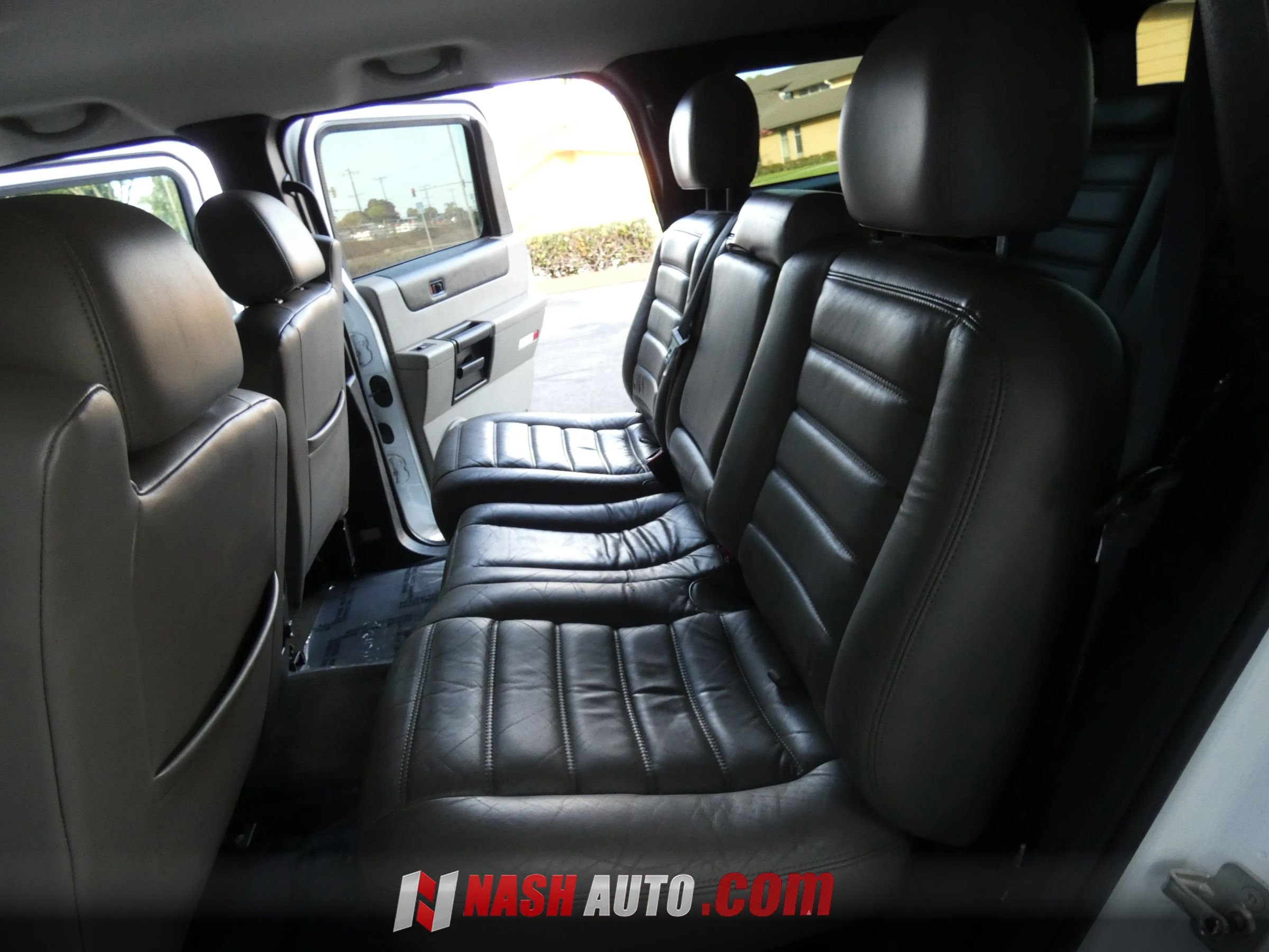 Used 2005 HUMMER H2 w/ Preferred Equipment Group AWD/4WD image 38
