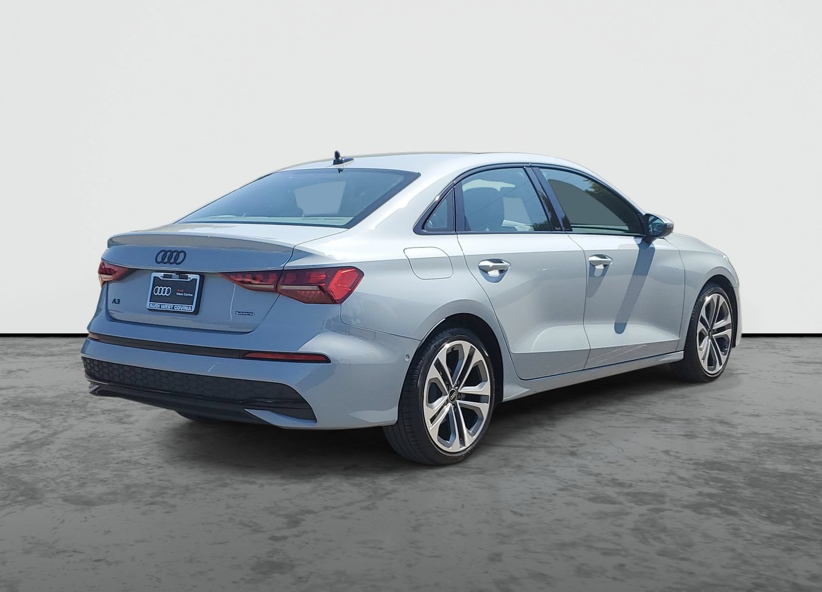 Used 2025 Audi A3 2.0T Premium Plus w/ Premium Plus Package AWD/4WD image 4
