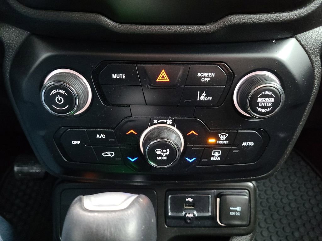 Used 2023 Jeep Renegade Trailhawk AWD/4WD image 23