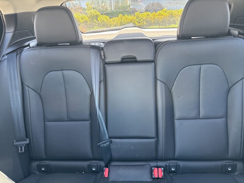 Used 2025 Volvo XC40 B5 Ultra w/ Protection Package Premier image 29