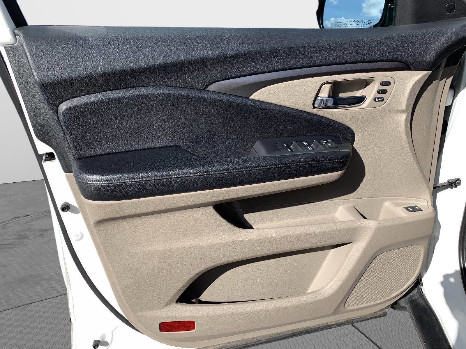 Used 2019 Honda Pilot EX-L image 11