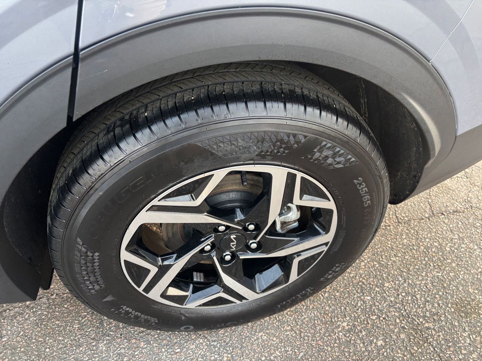 Used 2025 Kia Sportage LX image 30