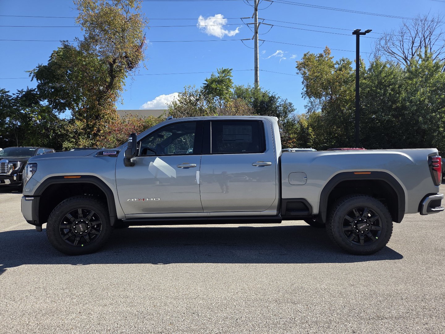 New 2026 GMC Sierra 2500 AT4 w/ AT4 Premium Plus Package AWD/4WD image 16