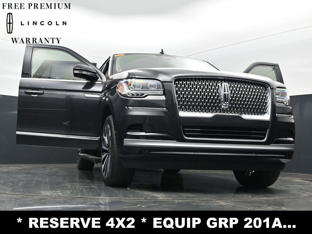 Used 2022 Lincoln Navigator Reserve image 40