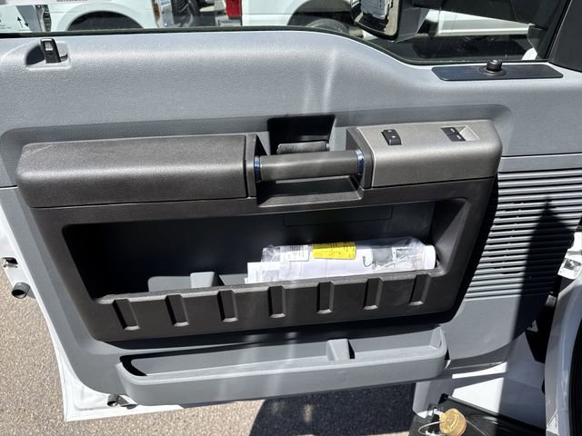 New 2027 Ford F750 2WD Regular Cab Super Duty image 20