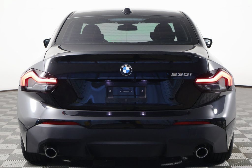 Certified 2026 BMW 230i Coupe w/ Convenience Package RWD image 5