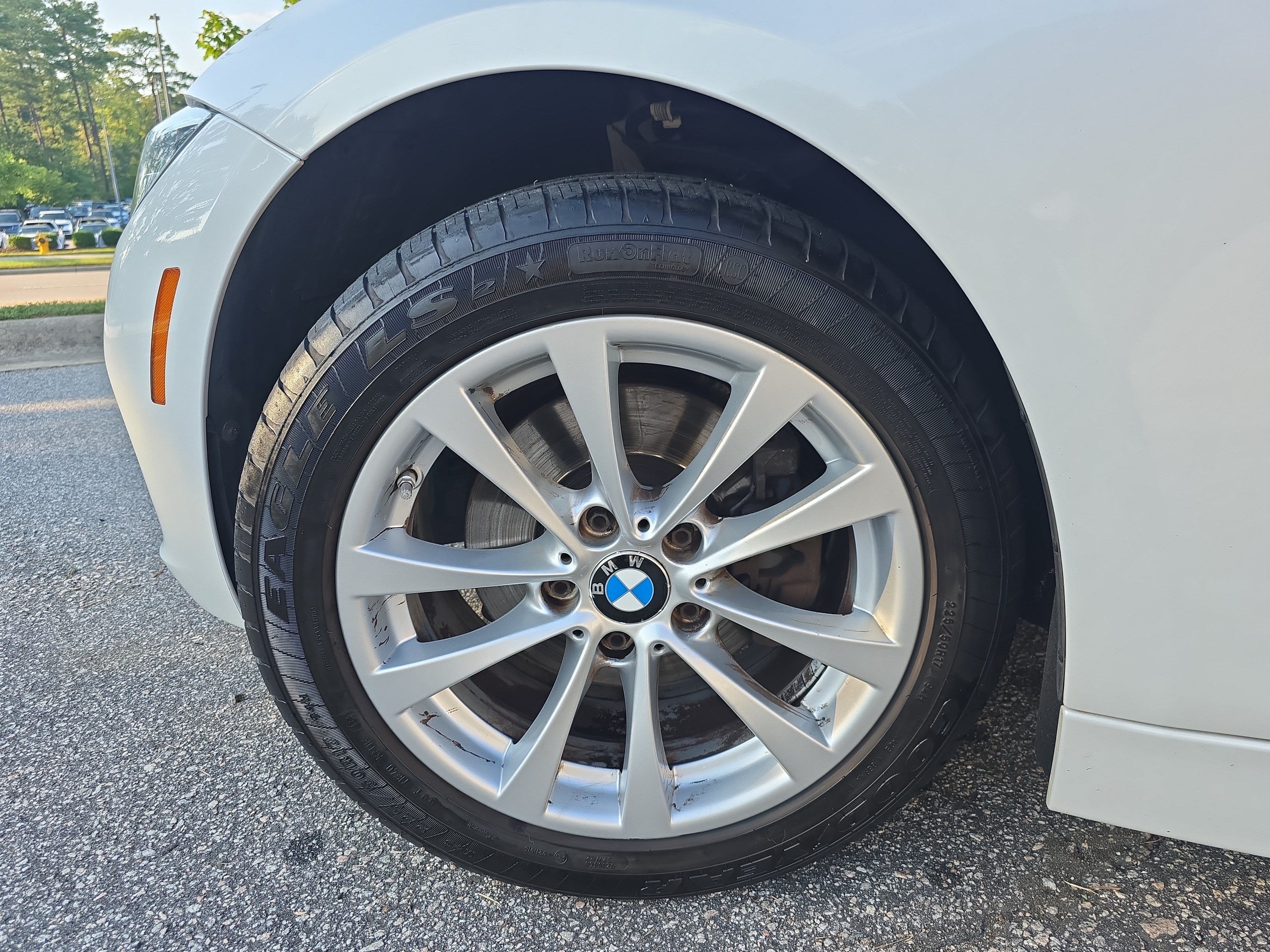 Used 2017 BMW 320i xDrive Sedan AWD/4WD image 31
