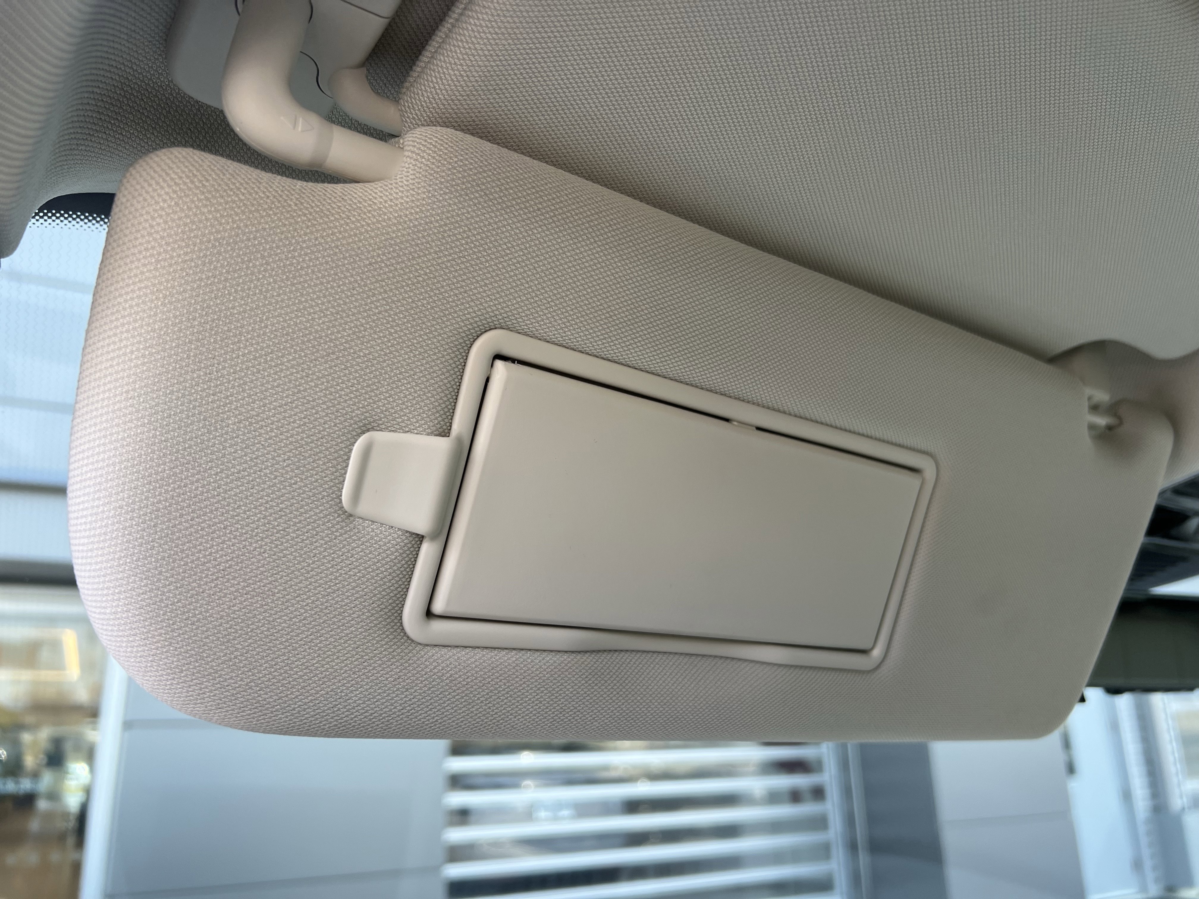 Certified 2025 Land Rover Range Rover Long Wheelbase SE image 23