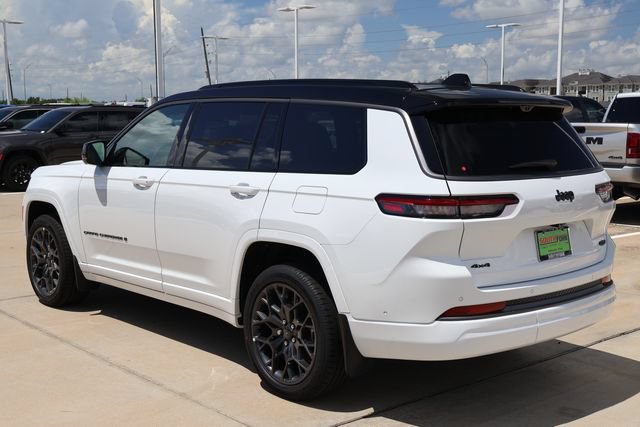 New 2026 Jeep Grand Cherokee L Summit w/ Obsidian Package AWD/4WD image 4