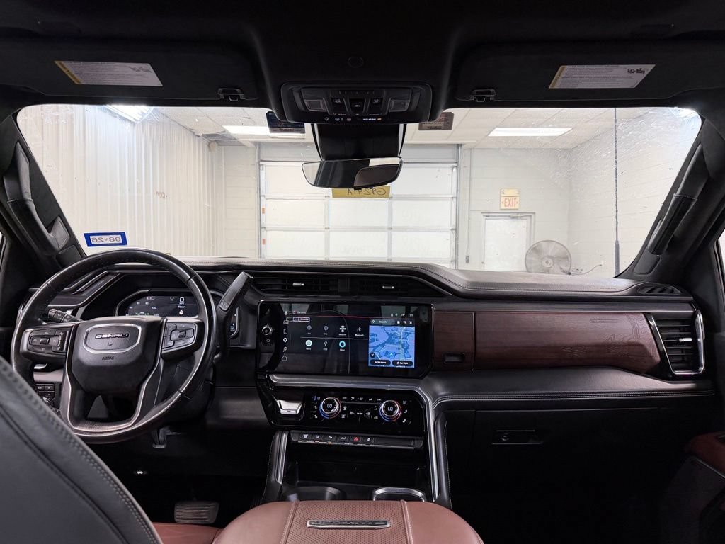 Used 2024 GMC Sierra 3500 Denali Ultimate AWD/4WD image 28