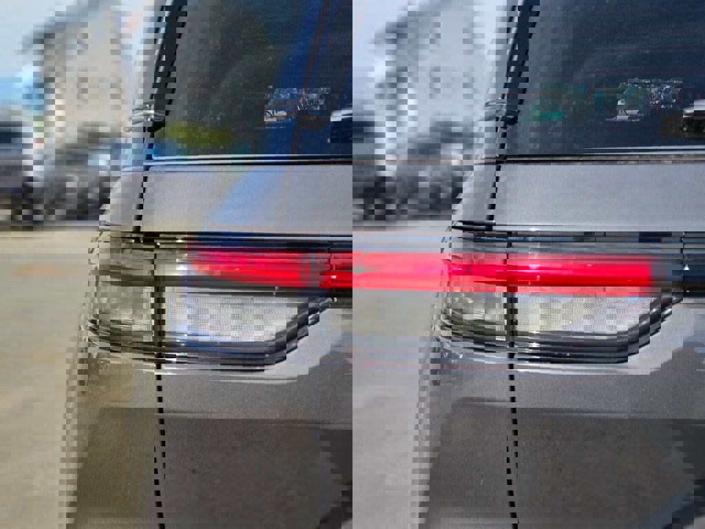 New 2025 Jeep Grand Cherokee Limited image 9