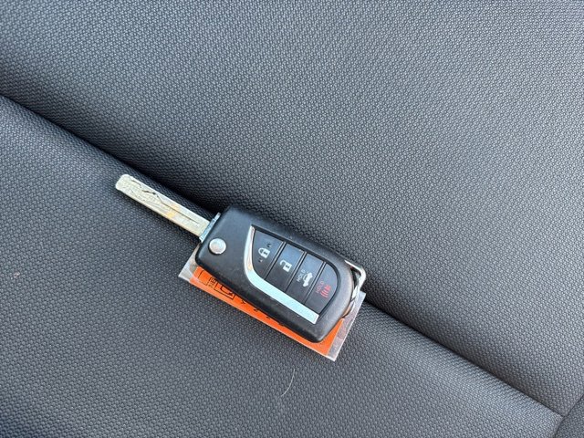 Used 2024 Toyota Corolla LE image 5