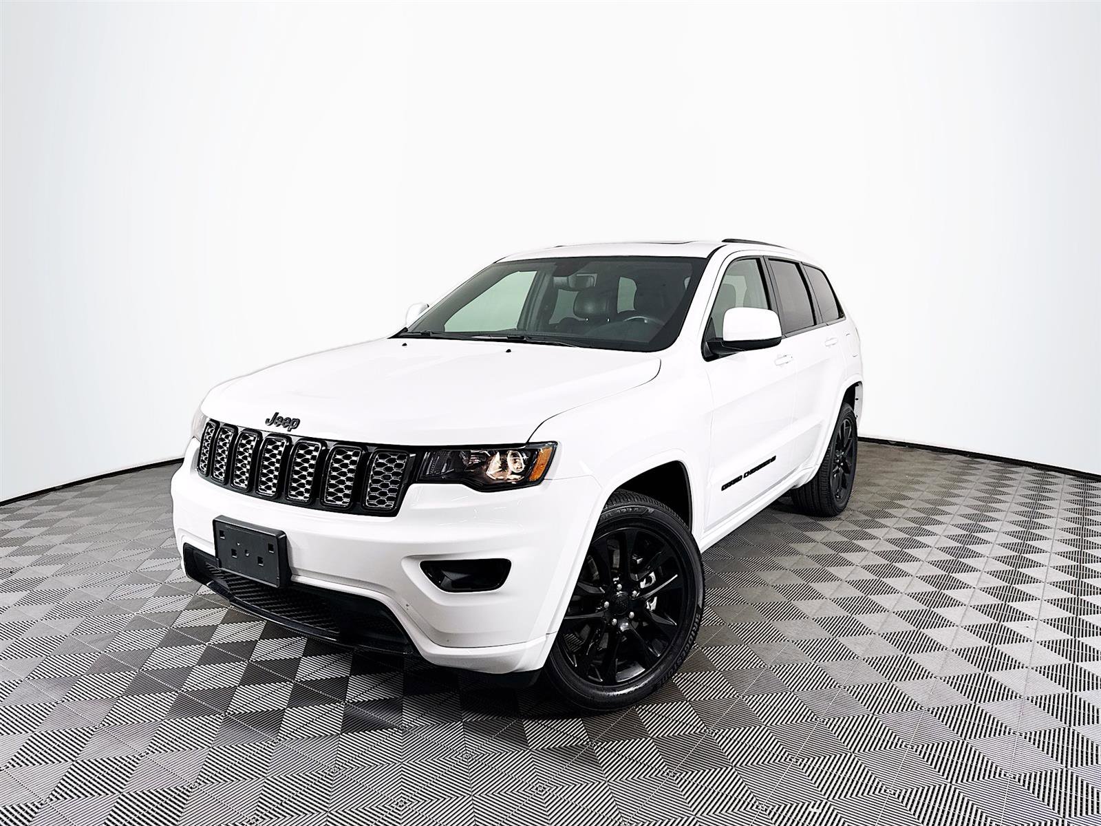 Used 2022 Jeep Grand Cherokee Laredo X