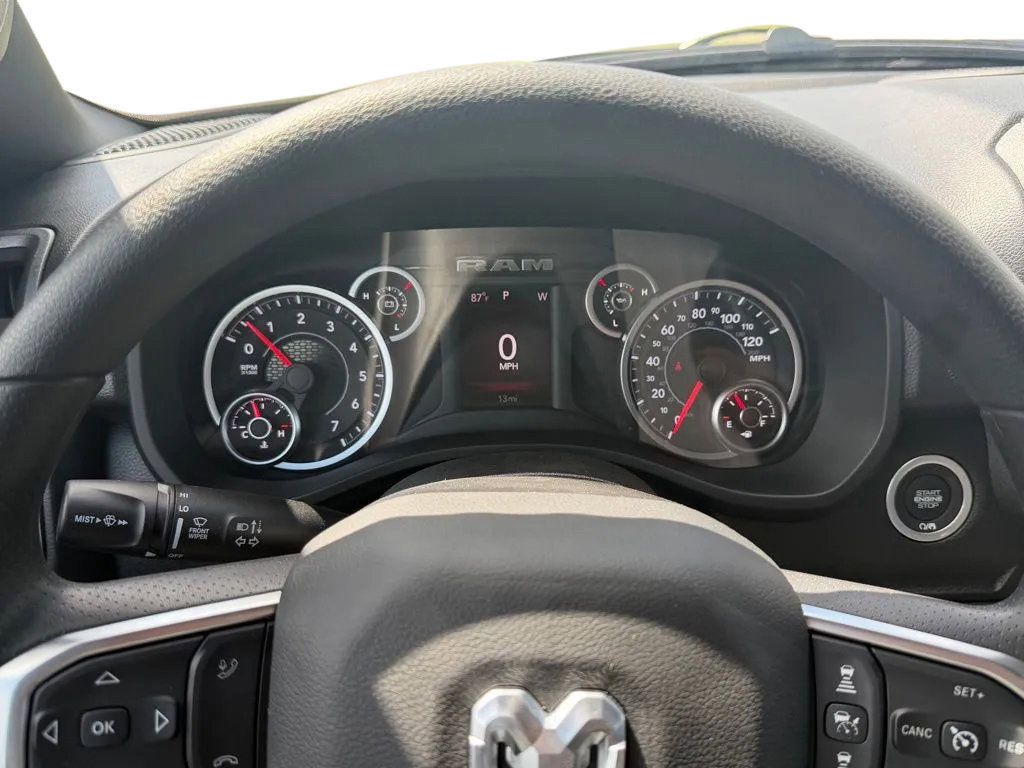 New 2026 RAM 1500 Tradesman AWD/4WD image 18