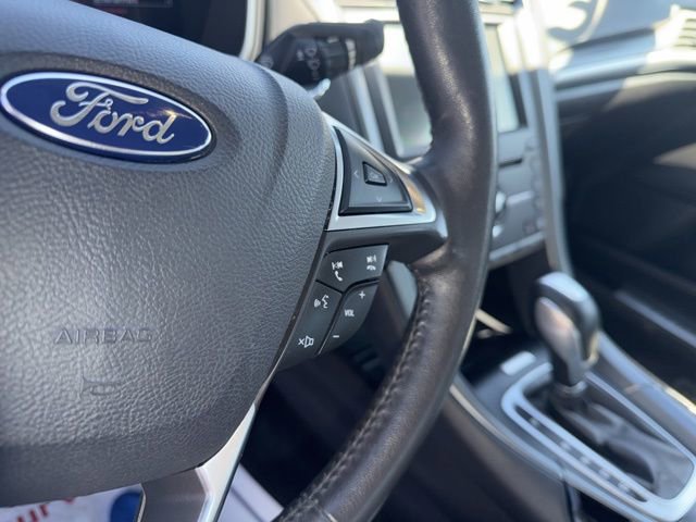 Used 2016 Ford Fusion Titanium FWD image 12