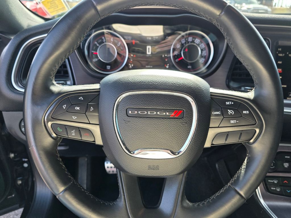 Used 2015 Dodge Challenger R/T w/ Quick Order Package 22B R/T image 15