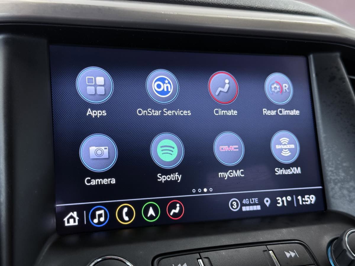 Used 2022 GMC Acadia Denali w/ Denali Ultimate Package FWD image 64