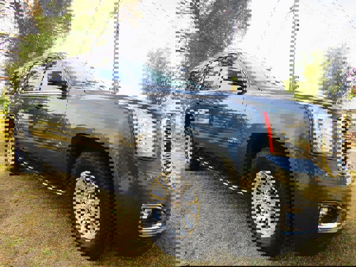 Used 2020 GMC Yukon XL SLE w/ Convenience Package image 12