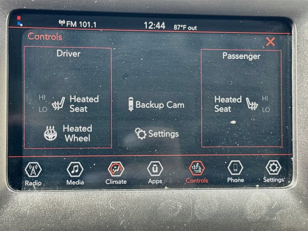 Used 2019 Jeep Cherokee Latitude Plus w/ Cold Weather Group AWD/4WD image 21