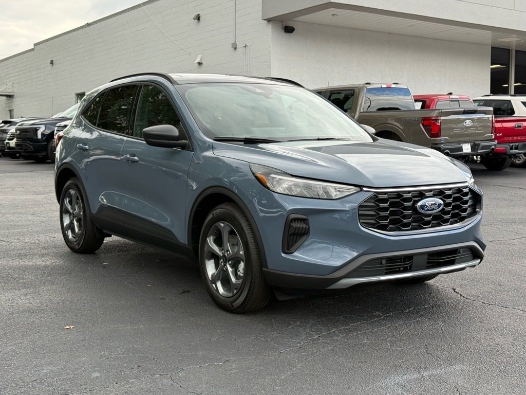 New 2026 Ford Escape ST-Line w/ Tech Pack #1 image 2